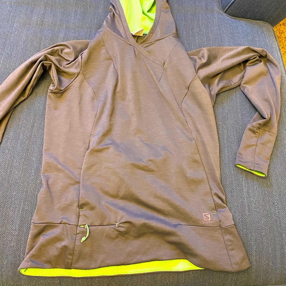 Salomon hooded top
